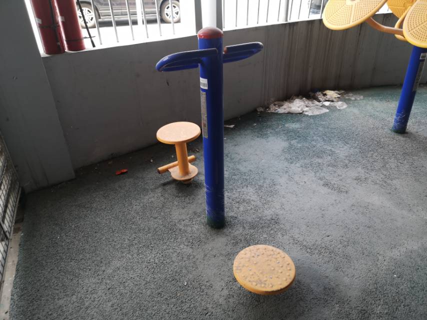 雙位扭腰器