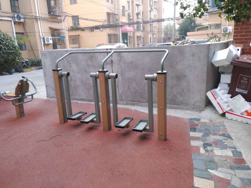 雙位漫步機