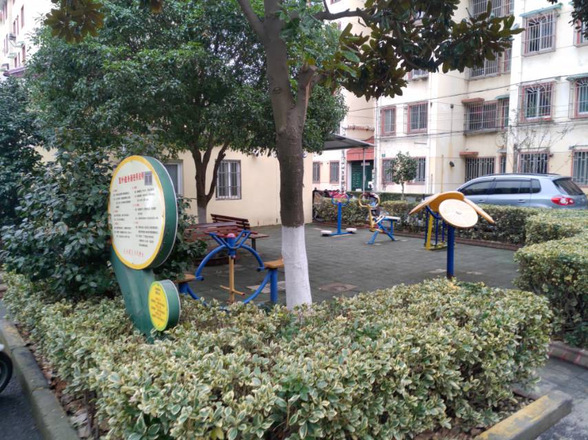寶安公路3525弄馬陸新村市民健身點(diǎn)