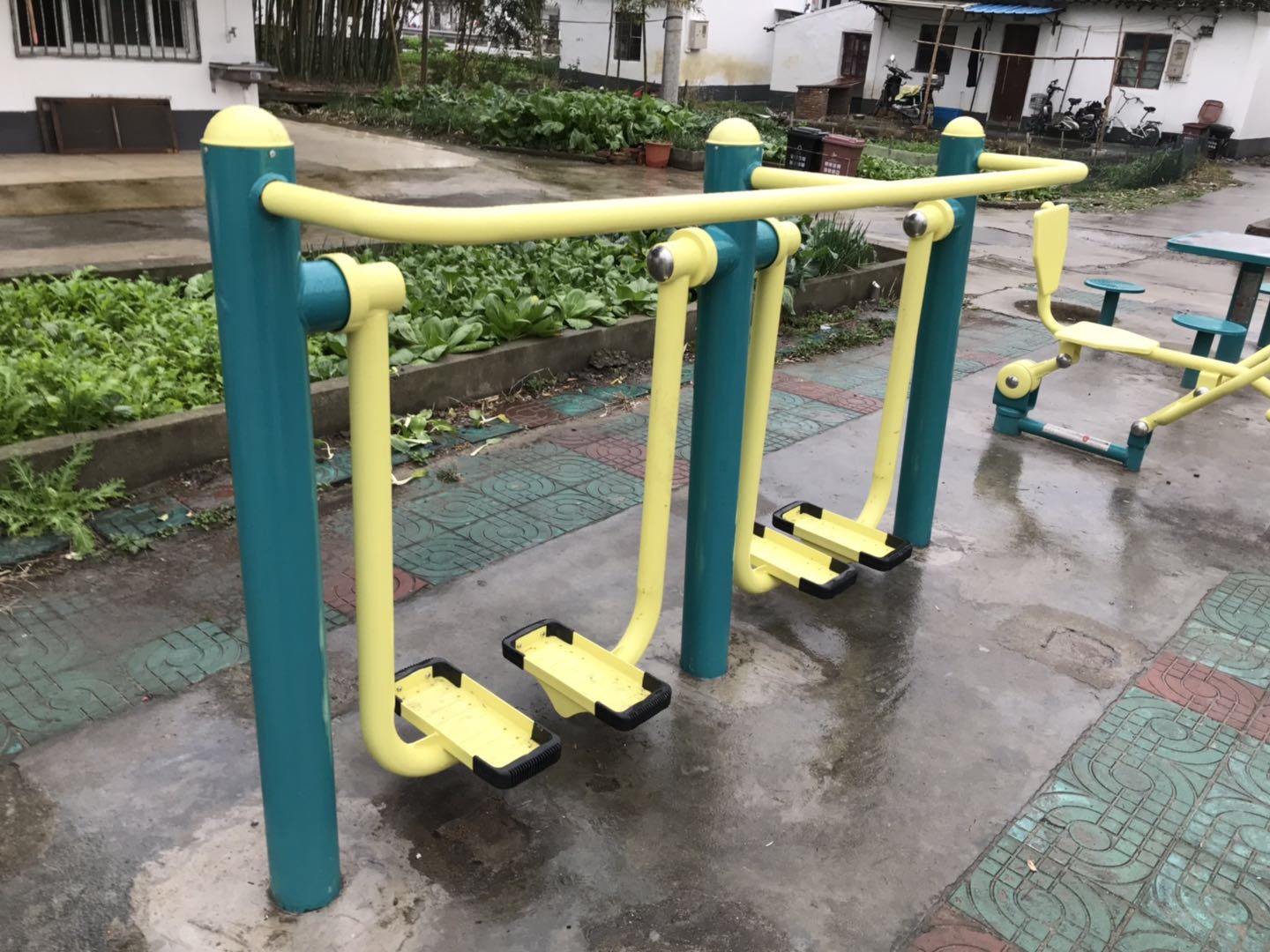 雙位太空漫步機