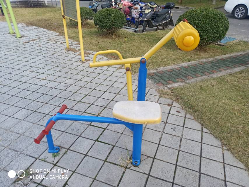 腹背鍛煉器