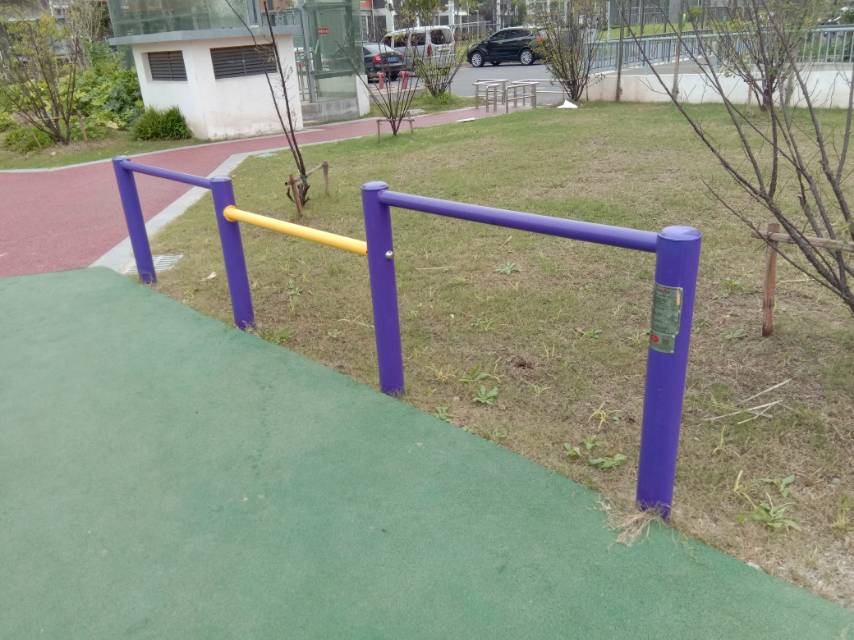 彈振壓腿器