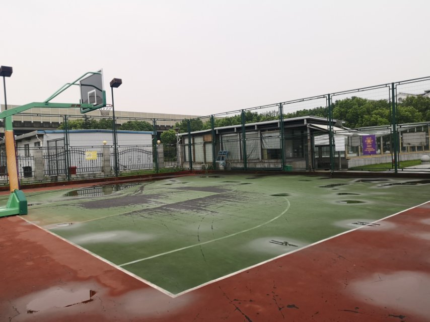 徐涇文體中心公共運(yùn)動場