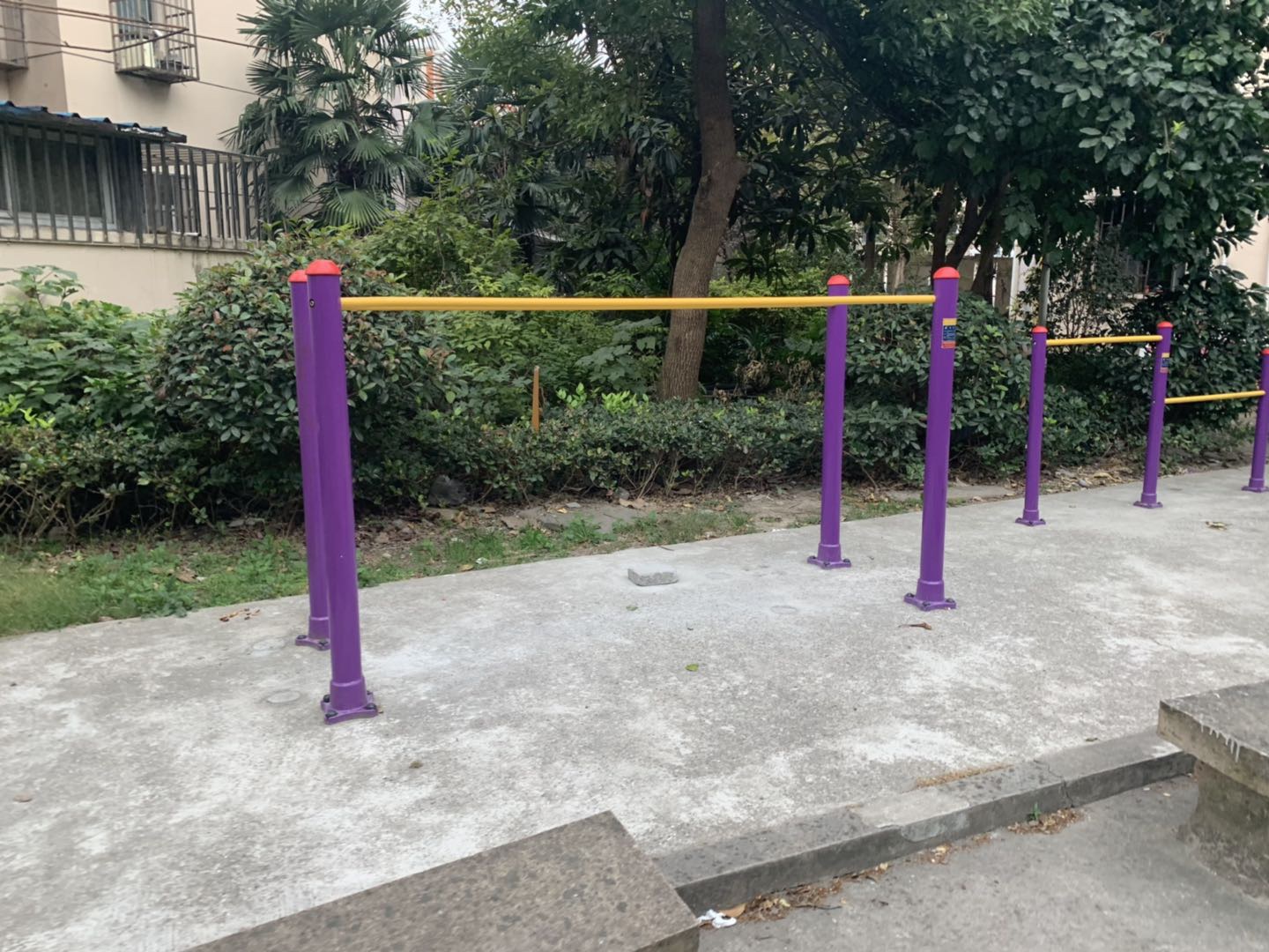 雙杠健身器