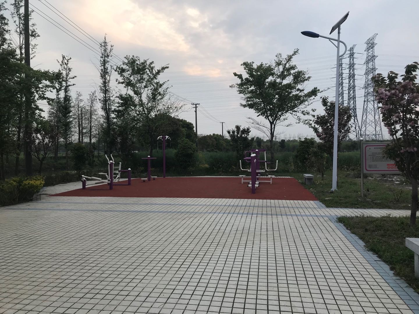 石湖蕩鎮(zhèn)雙橋老年活動(dòng)室益智健身點(diǎn)