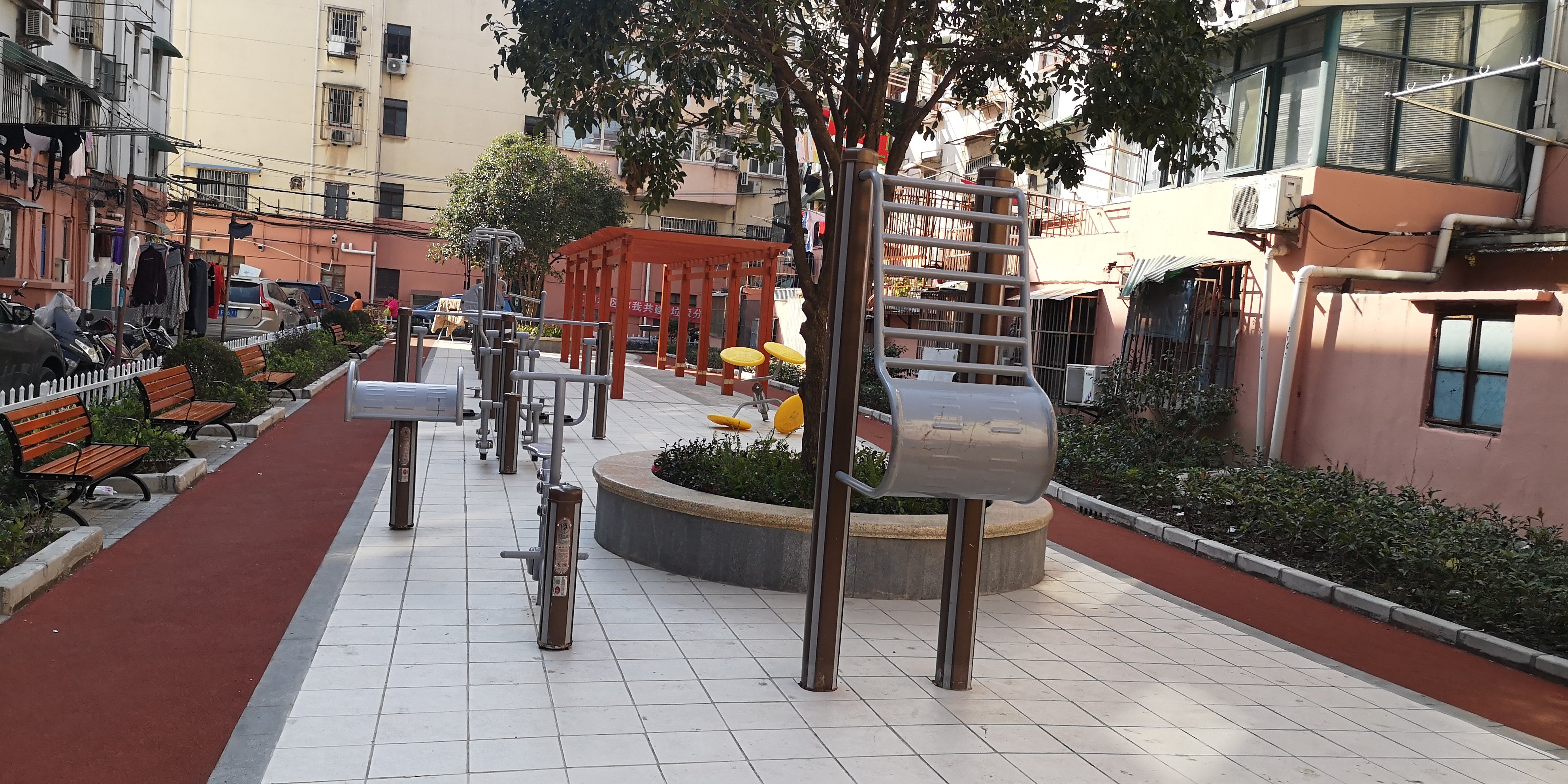 華陰小區(qū)市民益智健身苑點(diǎn)