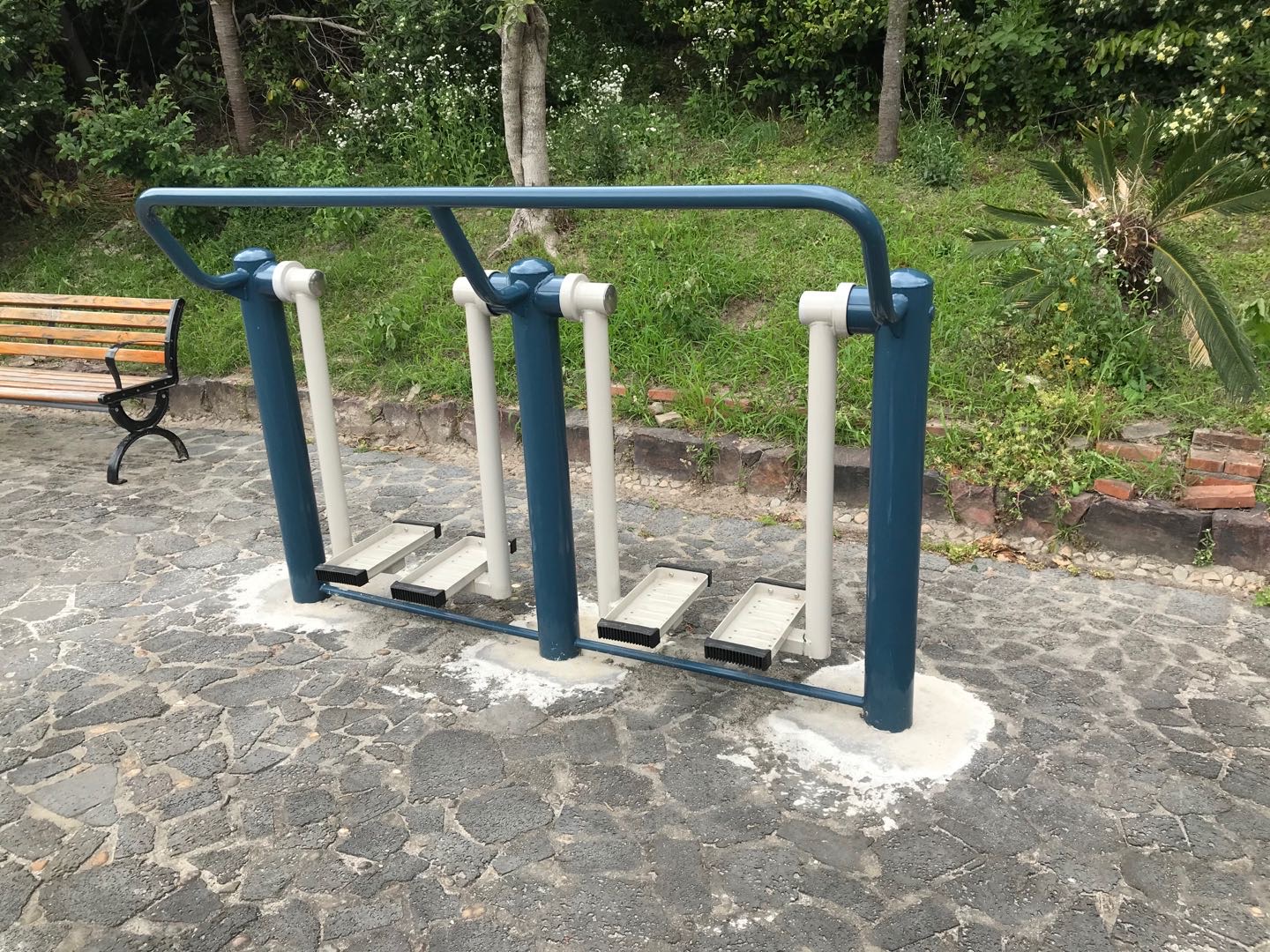 二位太空漫步機