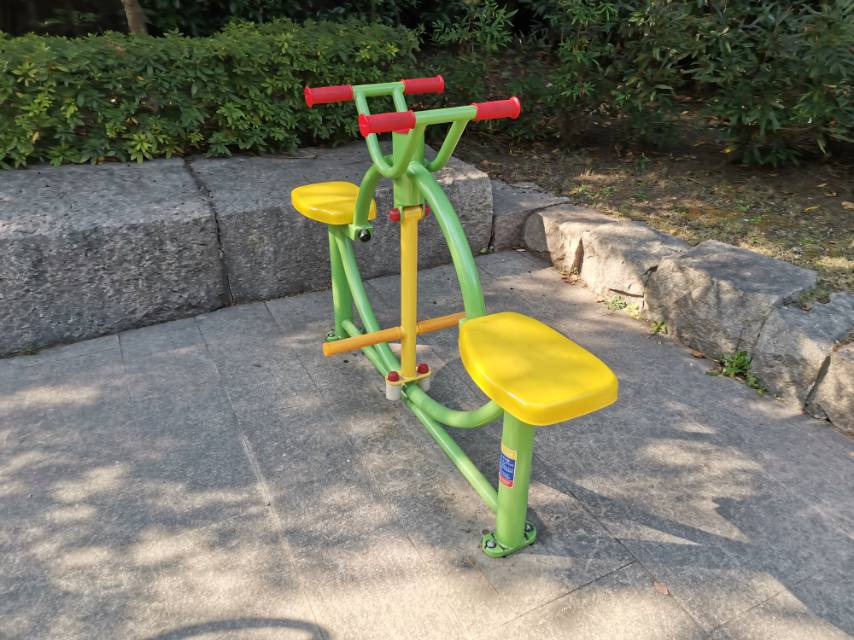 下肢康復器