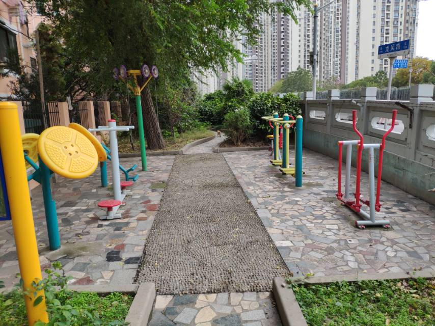 港口居委健身點(diǎn)