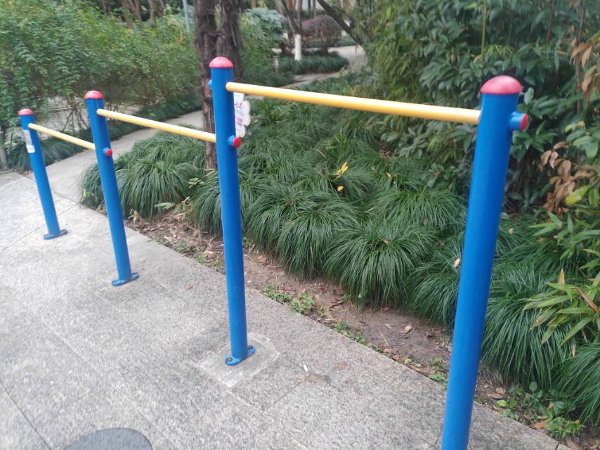 壓腿杠