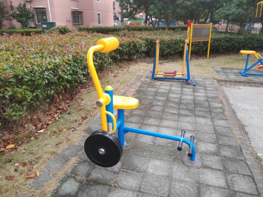 腹背鍛煉器