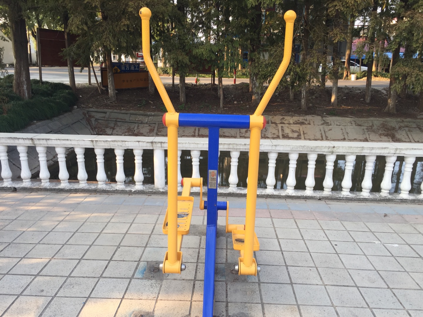 室外橢圓機