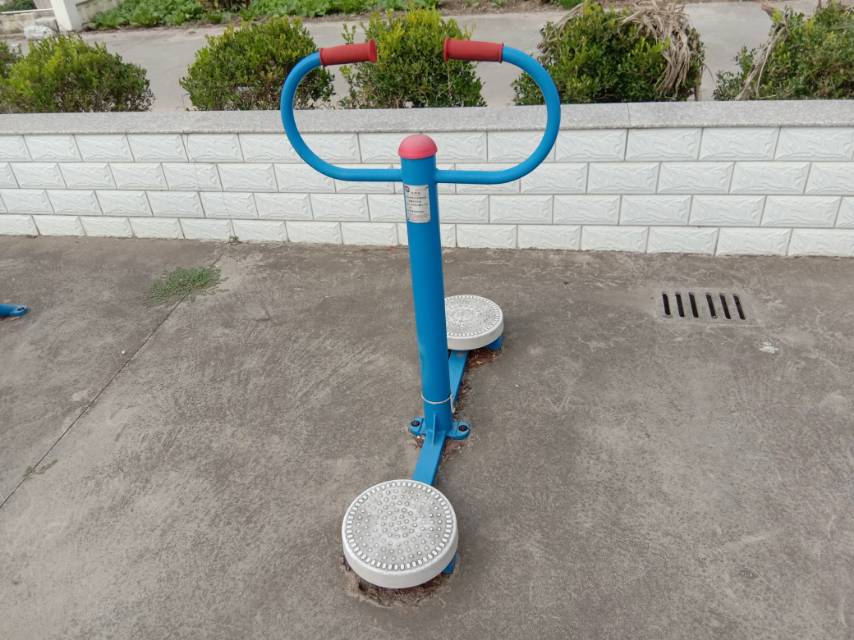扭腰器