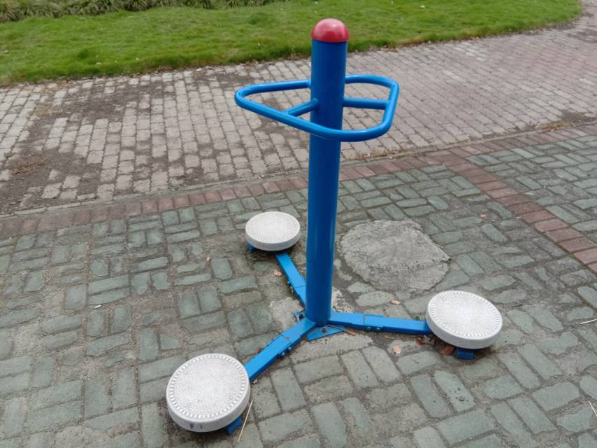 扭腰器