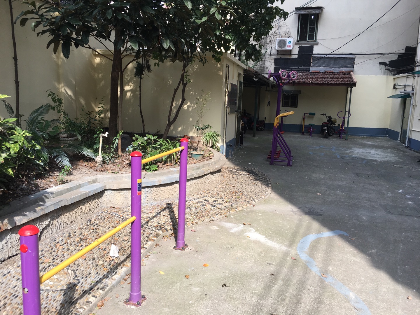 北京西路240弄市民益智健身點(diǎn)