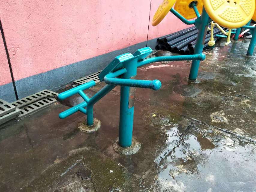 背肌訓練器
