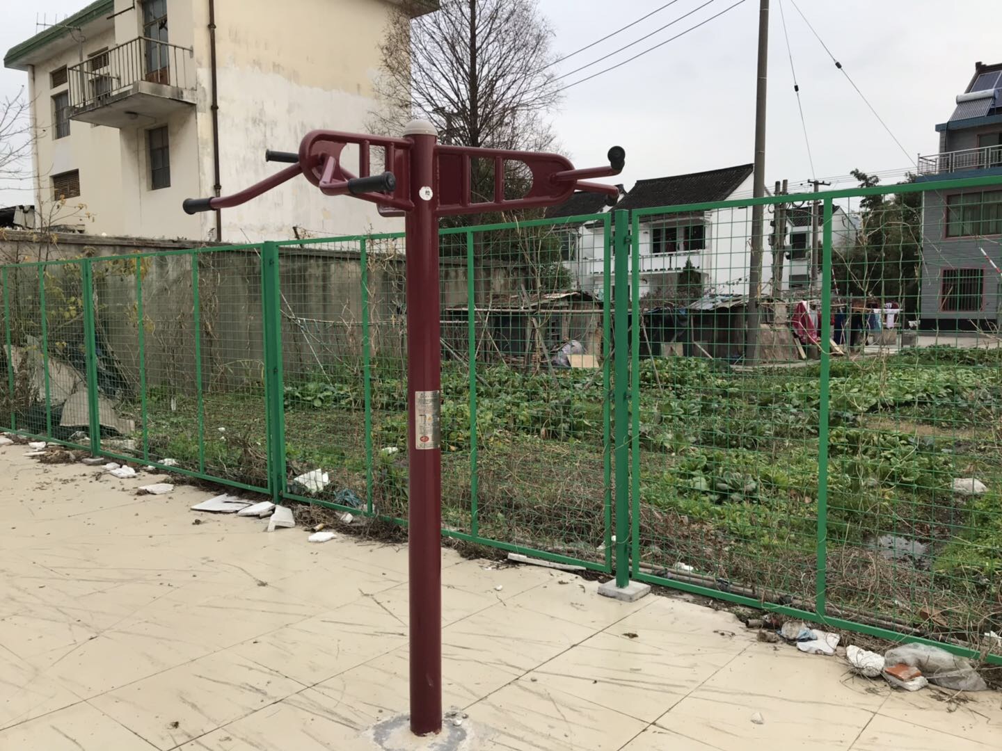 三人引體架