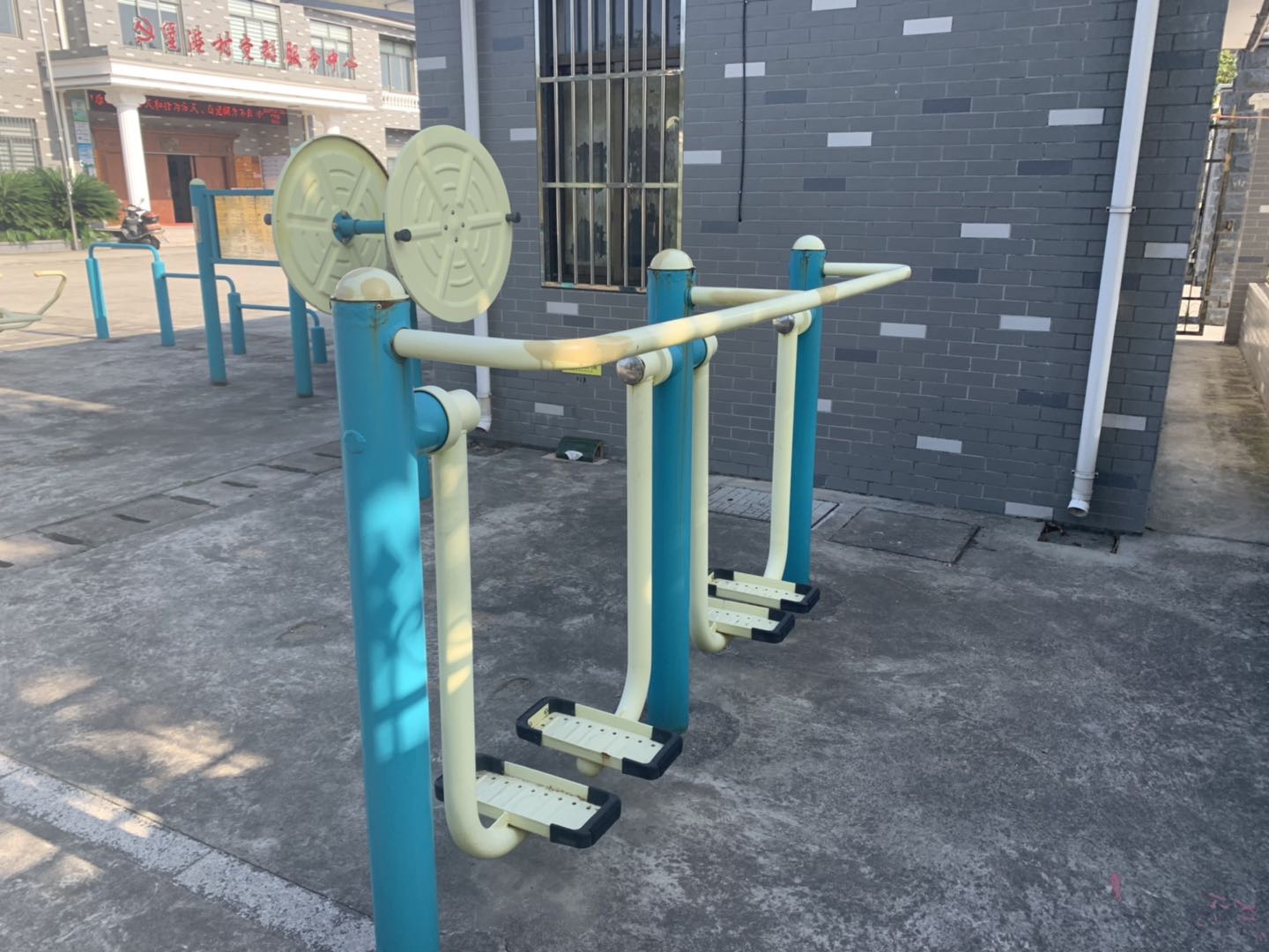 雙位太空漫步機(jī)