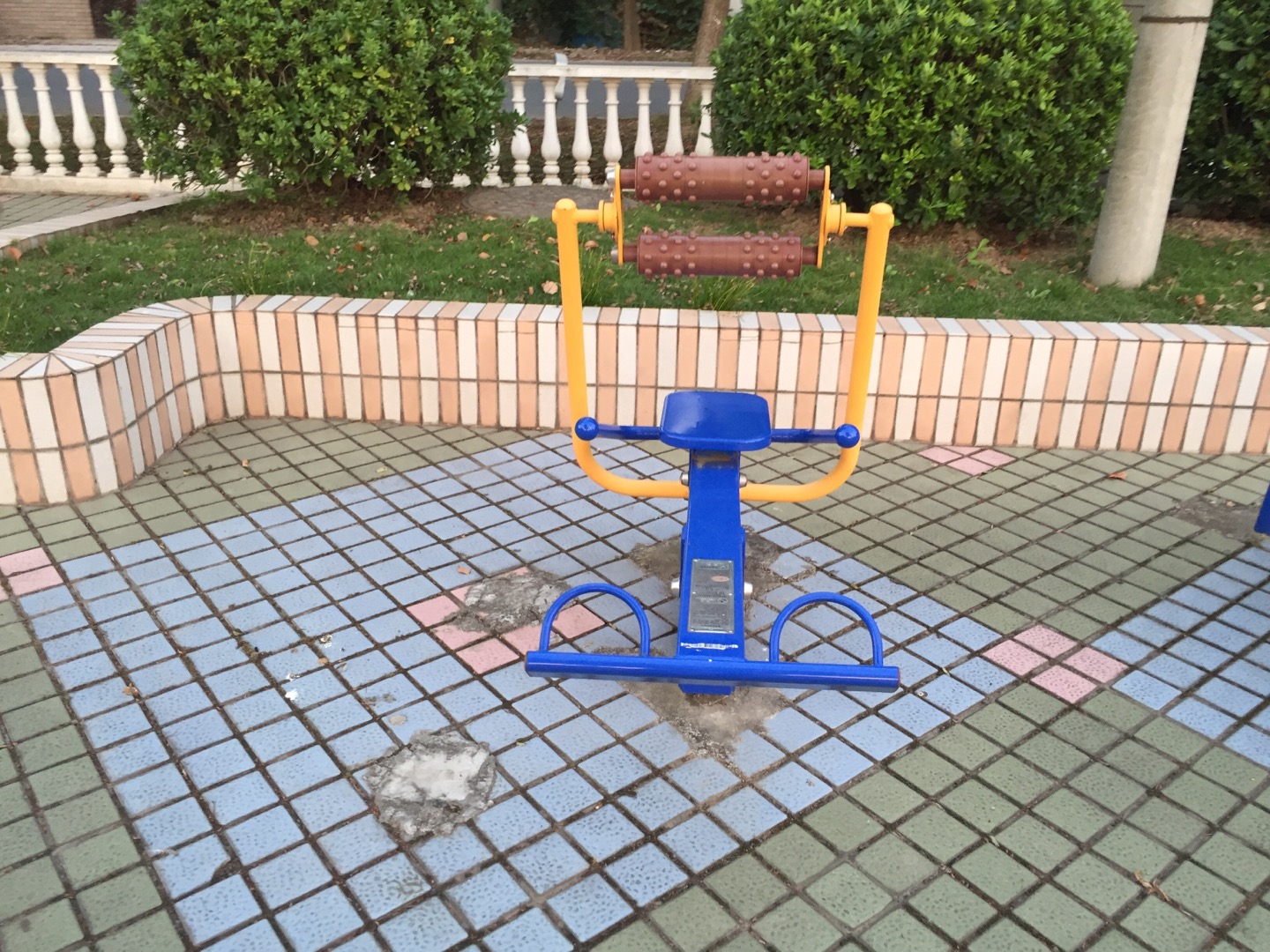 腹背屈伸訓(xùn)練器