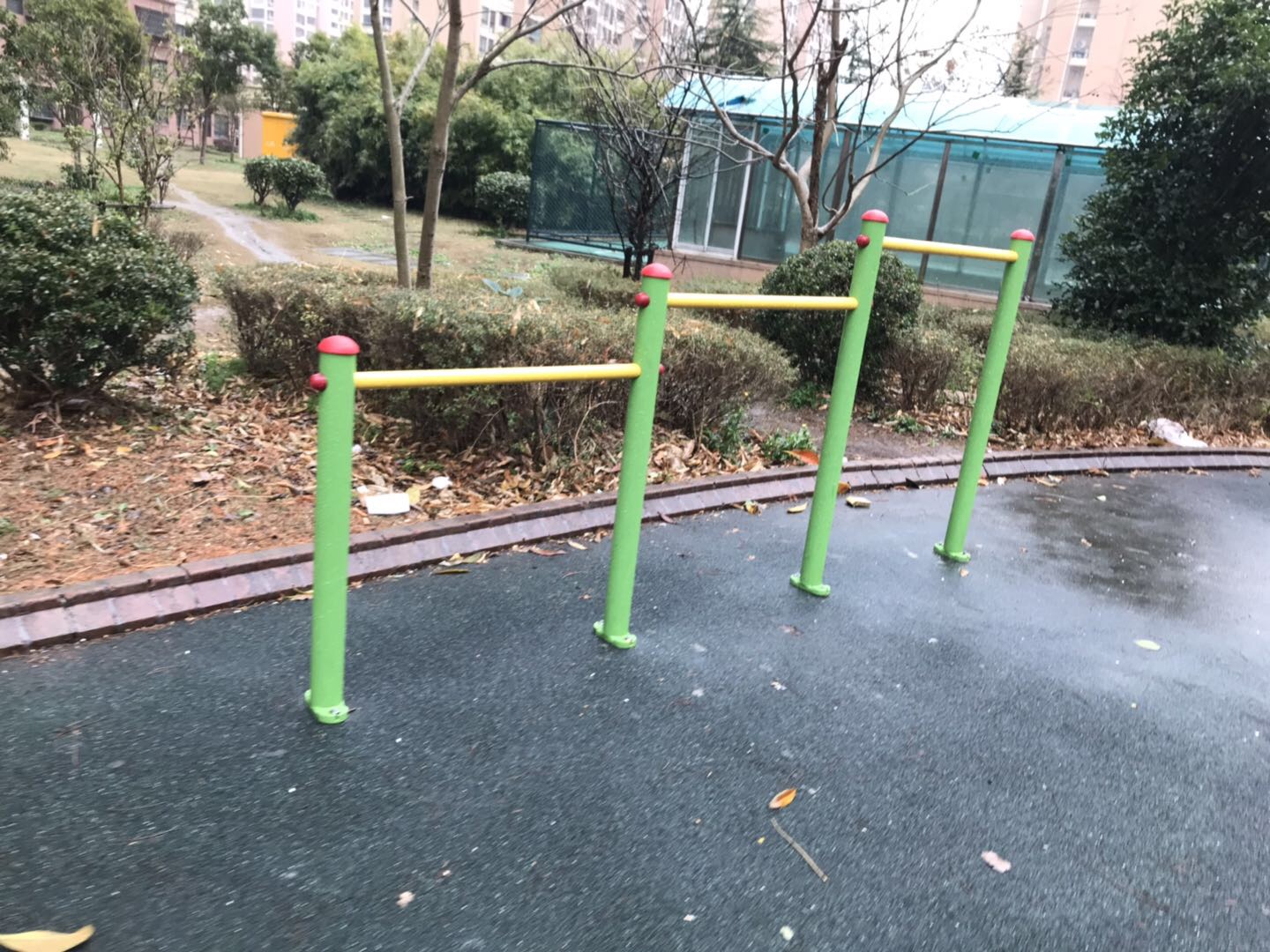 擱腿杠