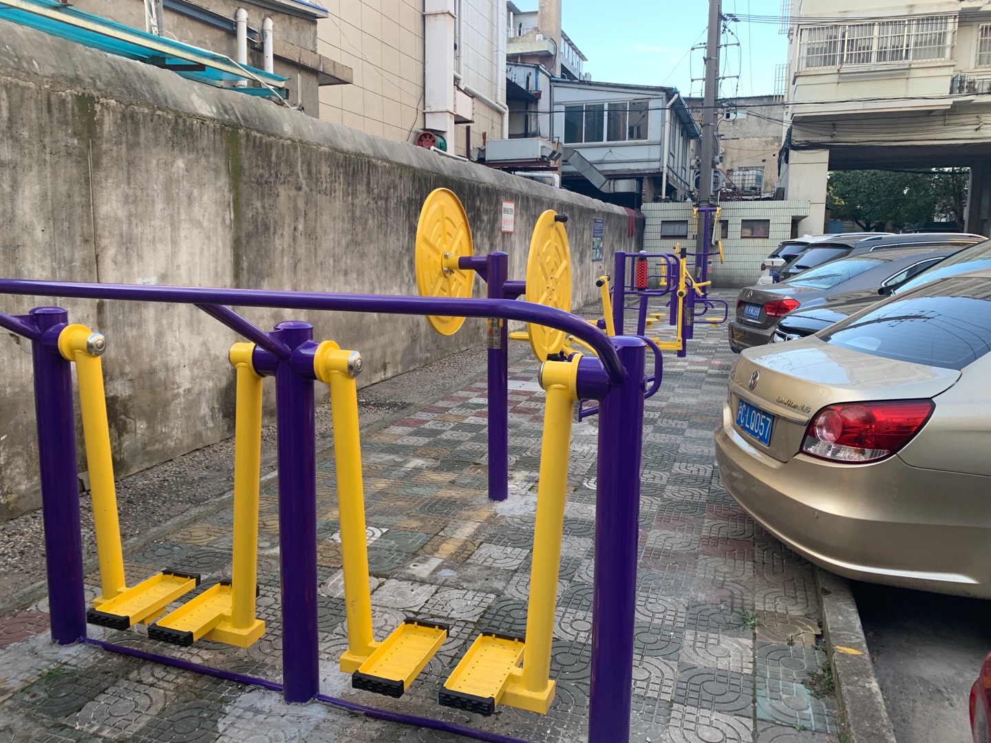 堡鎮(zhèn)工農(nóng)居委北健身點
