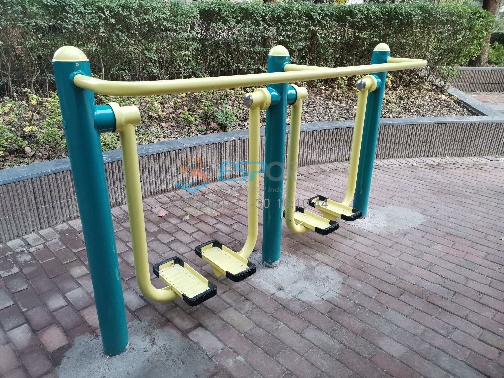 二位智能太空漫步機(jī)