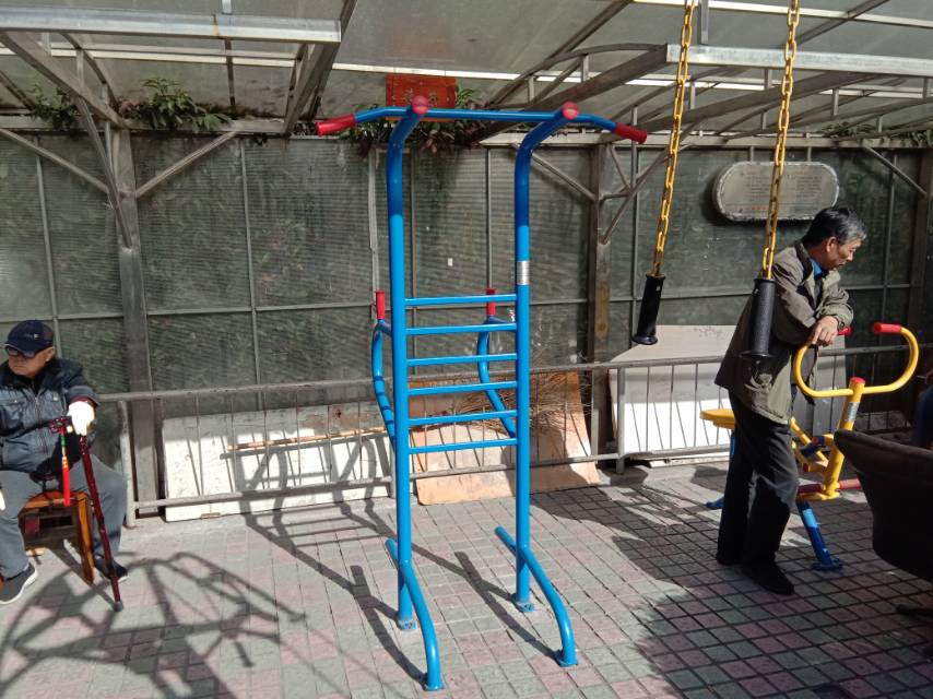 多功能訓(xùn)練器