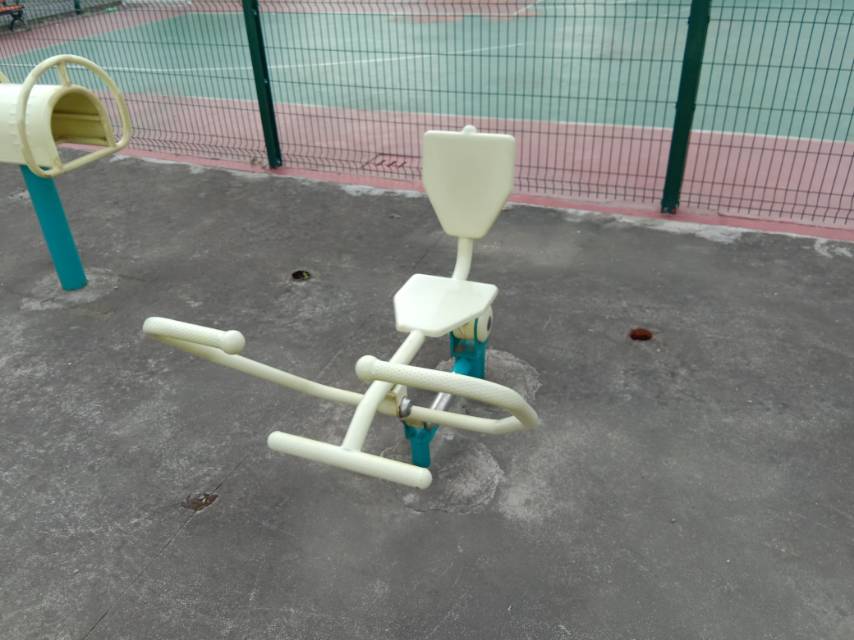 劃船器