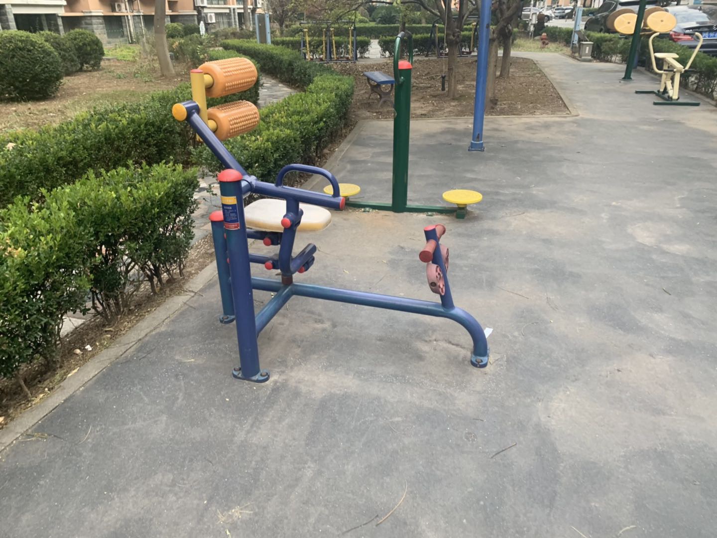 腹背鍛煉器