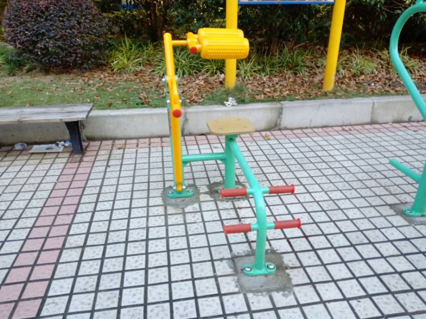 腹背鍛煉器