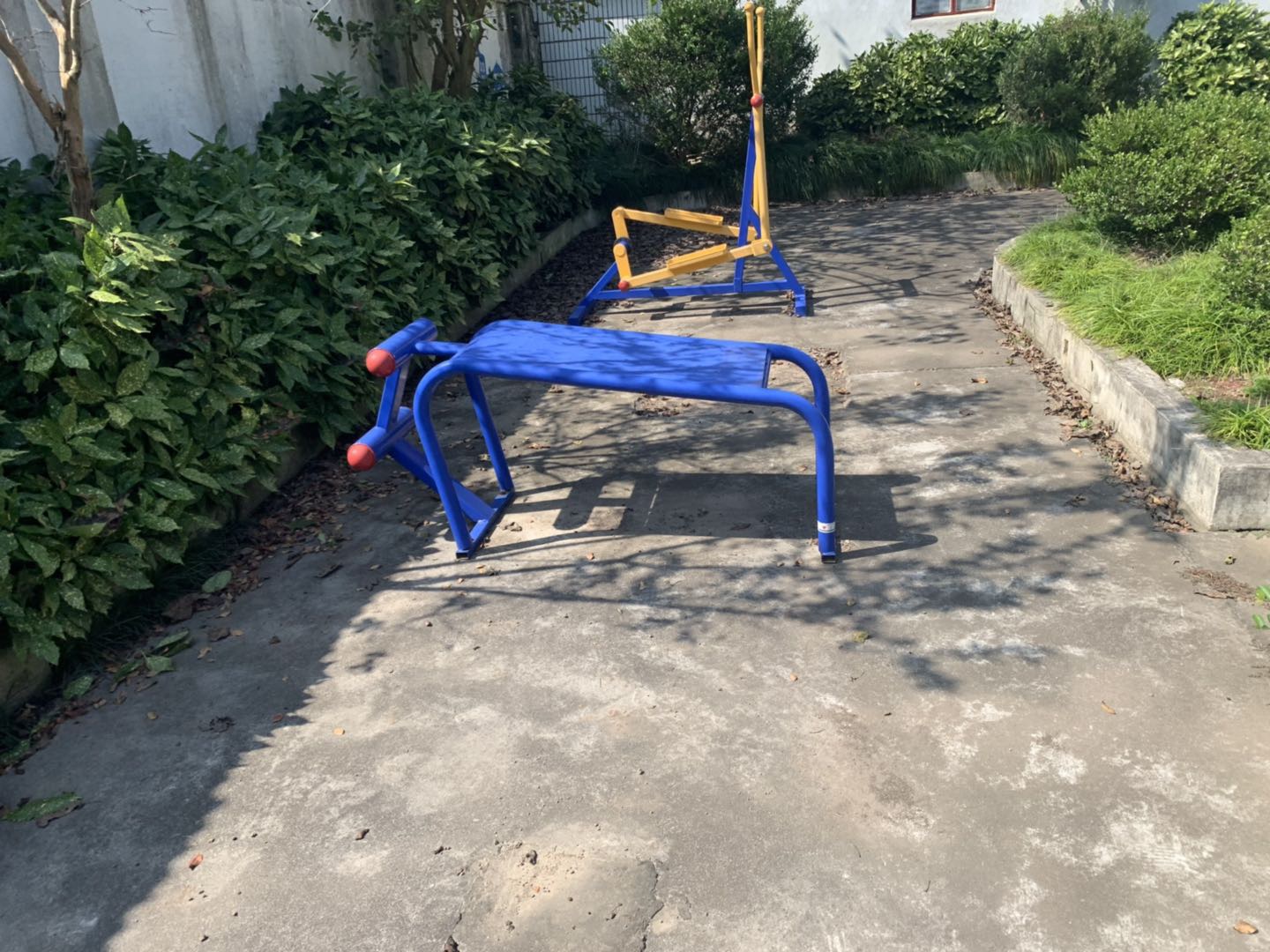 仰臥起坐板