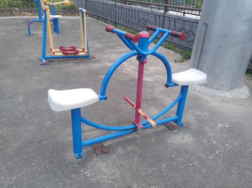 下肢鍛煉器