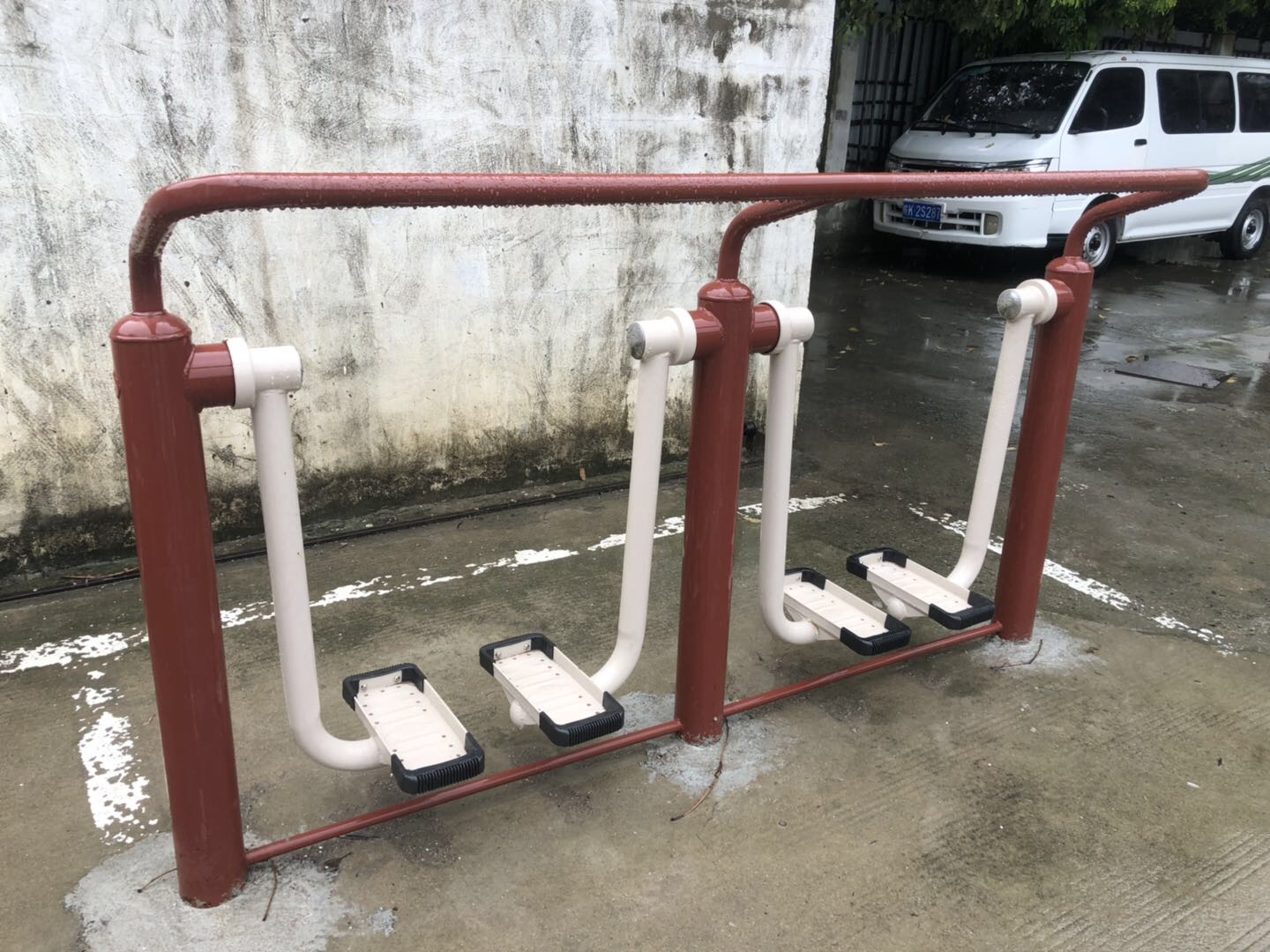 雙位漫步機