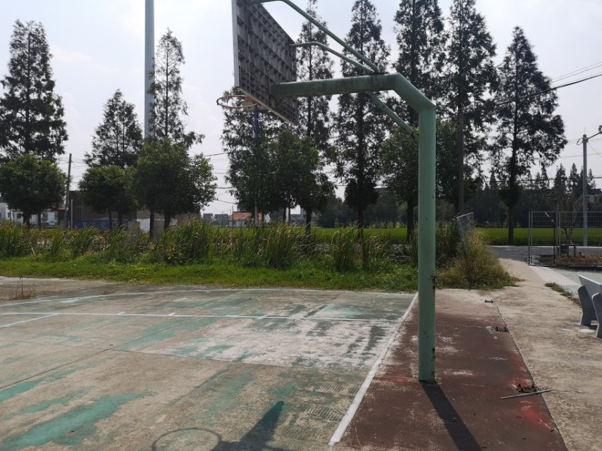 南陸村籃球場
