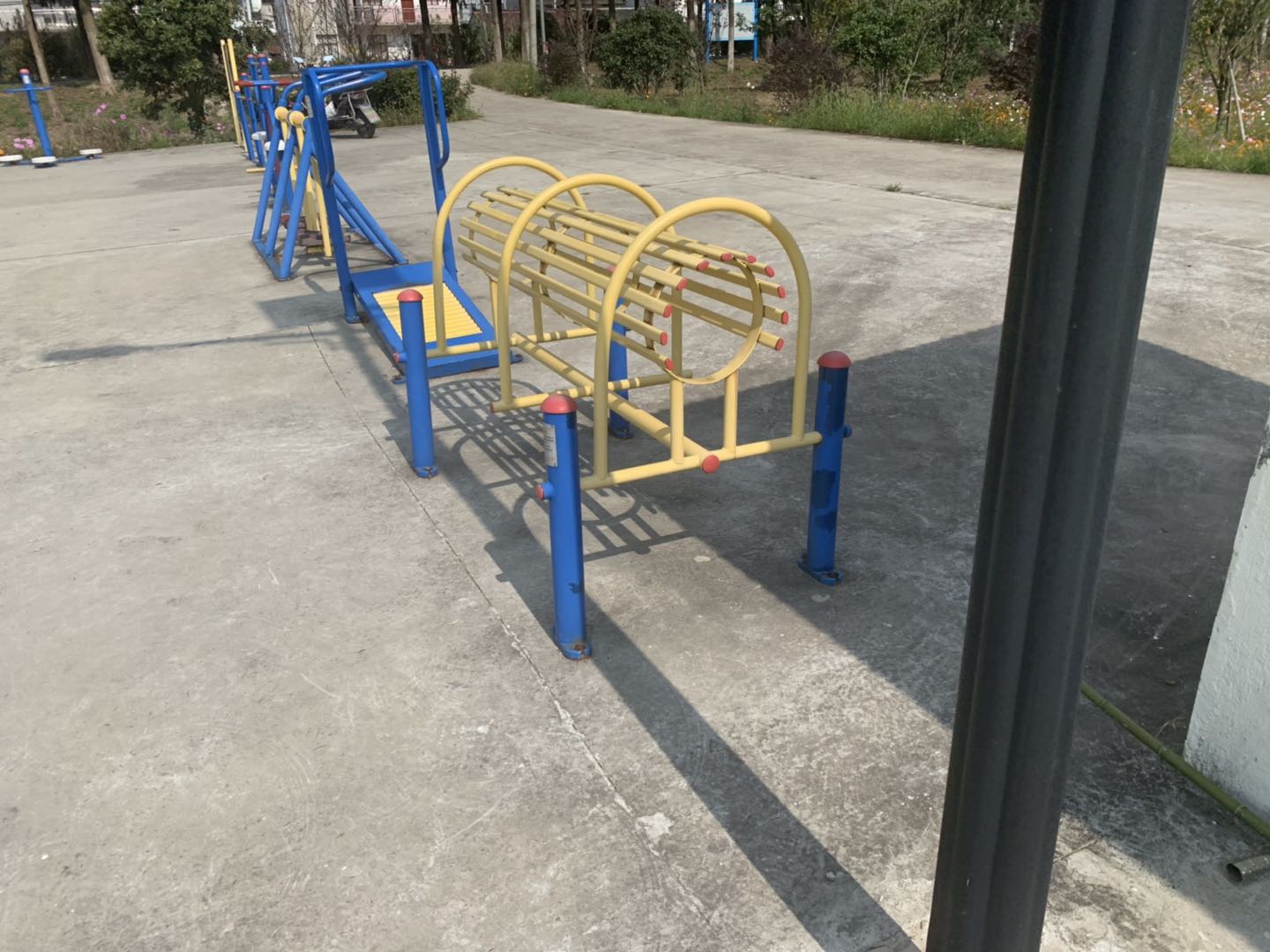 伸腰器