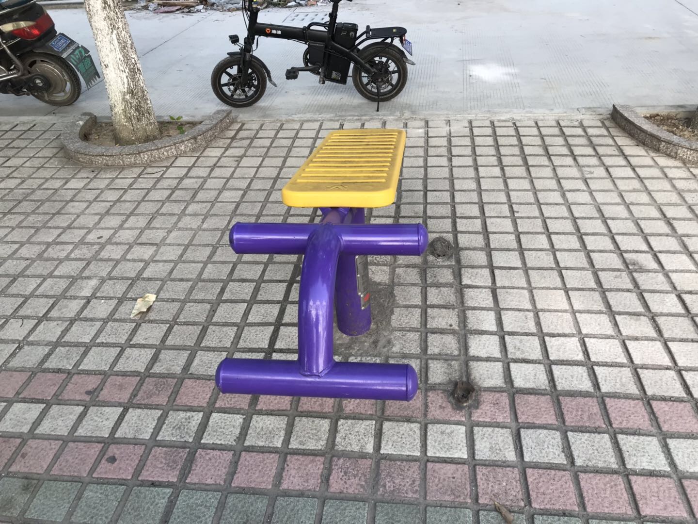 單人腹肌架