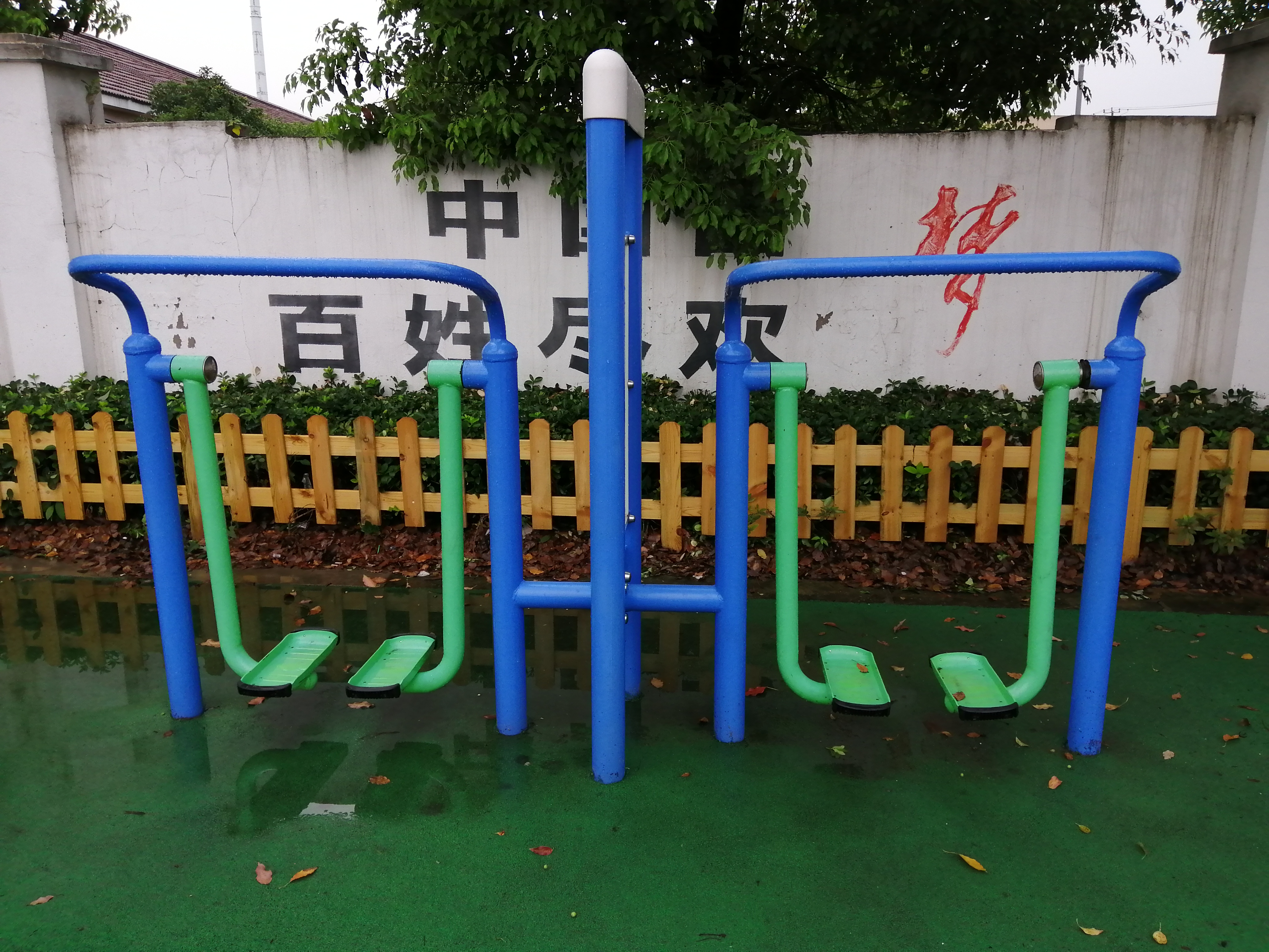 雙位太空漫步機(jī)