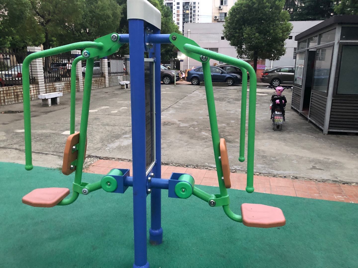 雙立柱前推訓練器