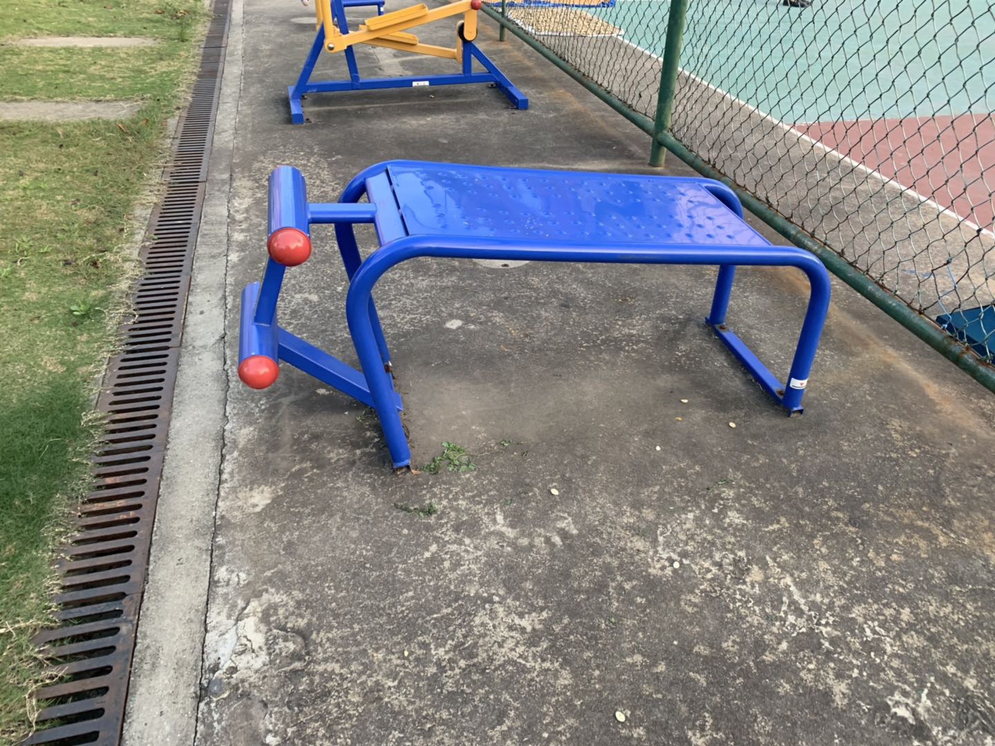仰臥起坐板