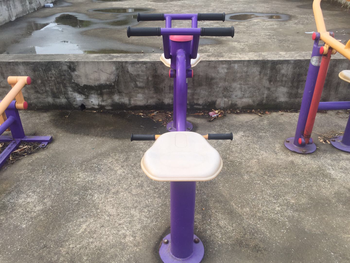 下肢訓練器